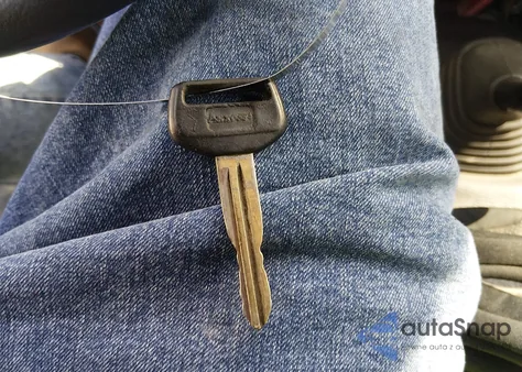 1993 Toyota Pickup 1/2 Ton Short Whlbase Stb из США, поврежденный, VIN 4TARN81A9PZ114501